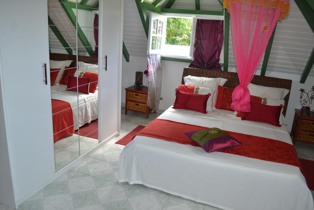 La Nicotoria Haut De Villa T4 Deshaies Exterior foto